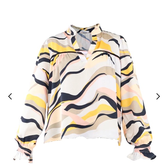 THML Multicolor Wave Pattern Blouse - Picture 3 of 9